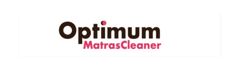 Link naar Optimum MatrasCleaner Logo van Optimum matrascleaner logo met naam in zwart en roze.
